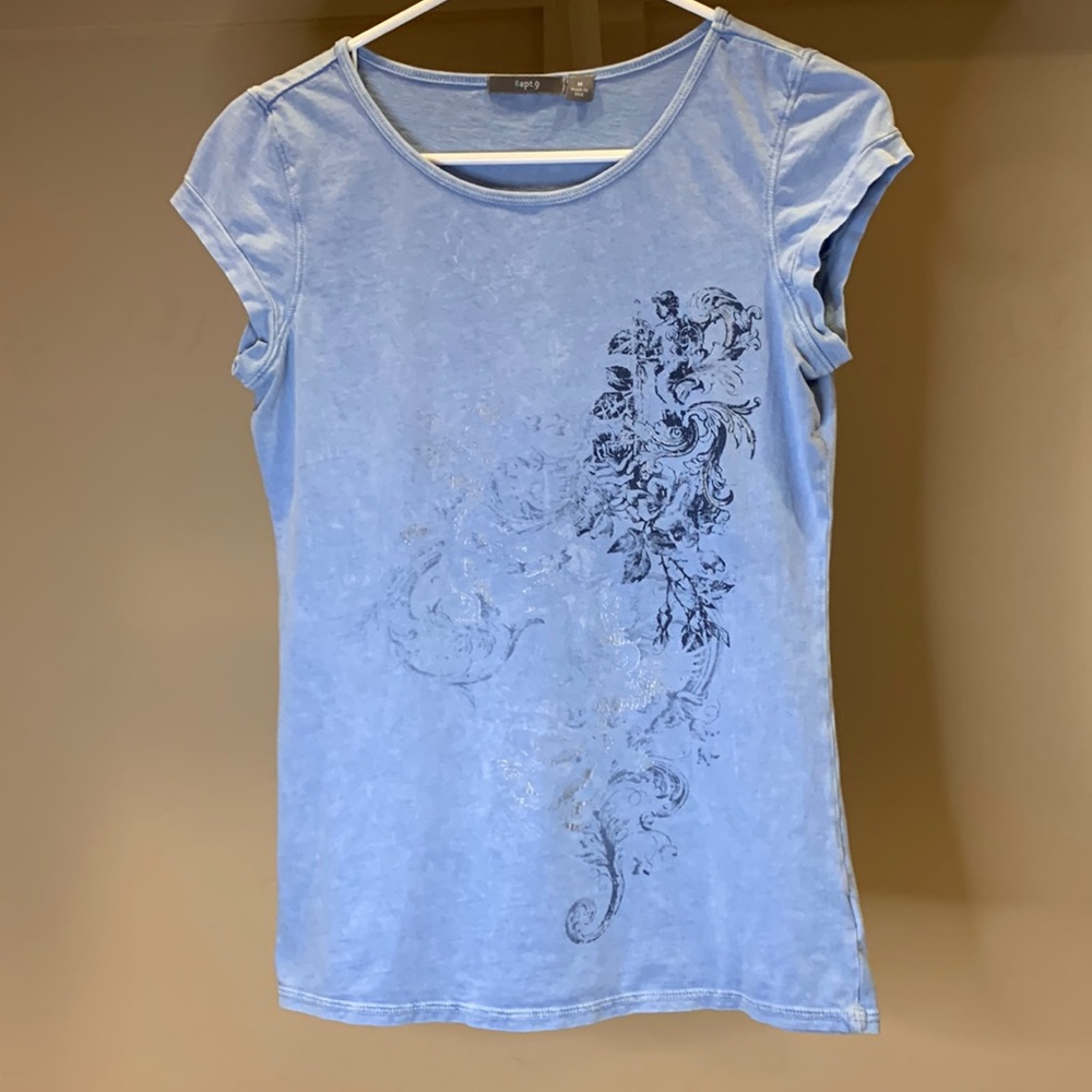Apt. 9 Blue Tee with Cap Sleeves and Dark Blue Design on Front